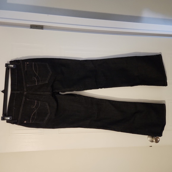 Jeans - Picture 2 of 5